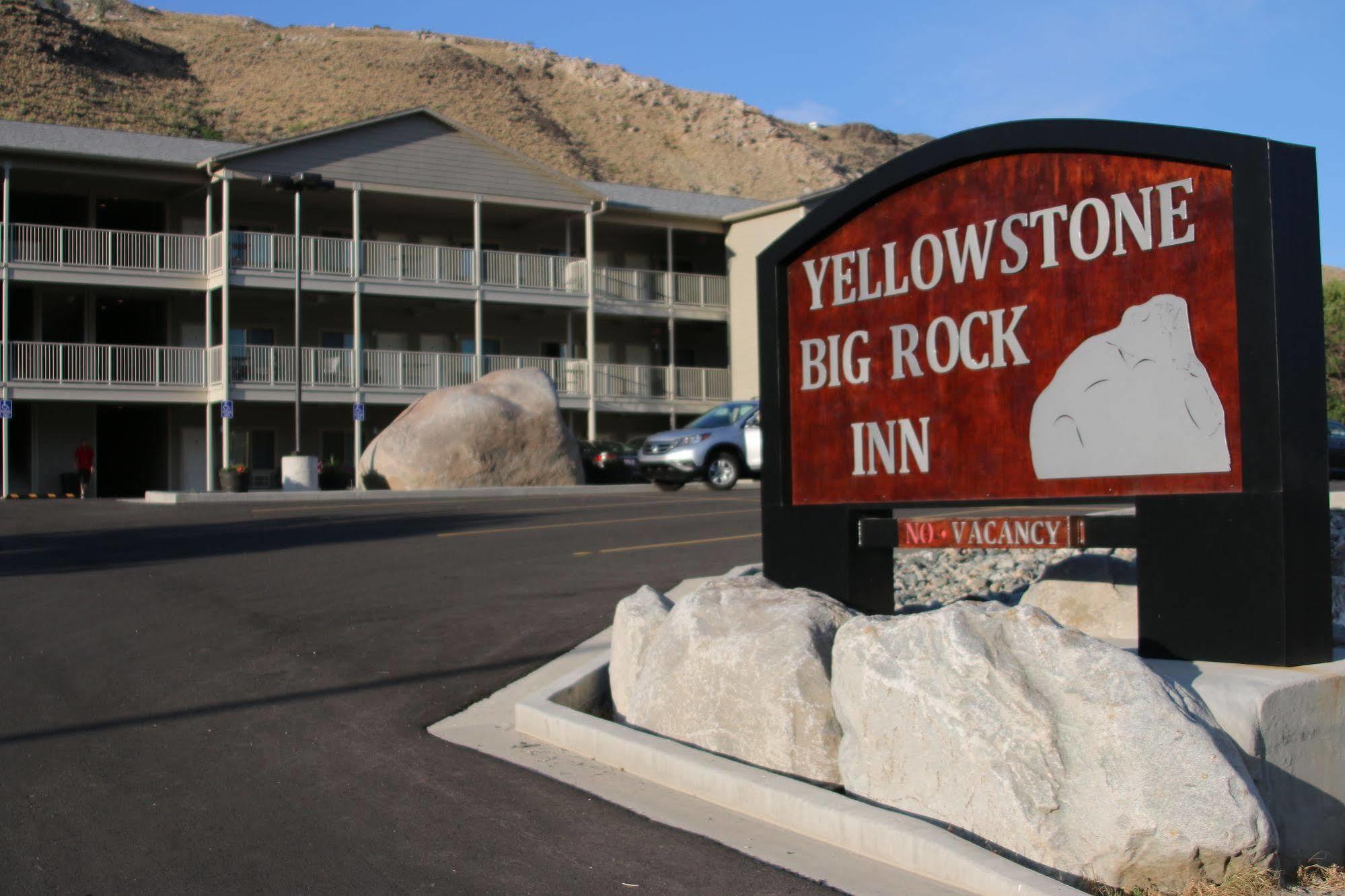 Yellowstone Big Rock Inn Гардінер Екстер'єр фото